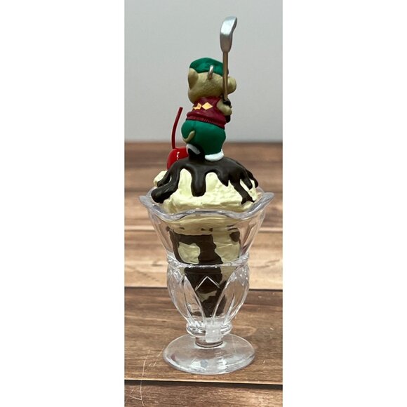 1999 HALLMARK ORNAMENT QX6617 ICE CREAM SUNDAE GOLFER MOUSE BY SUE TAGUE - Picture 6 of 10